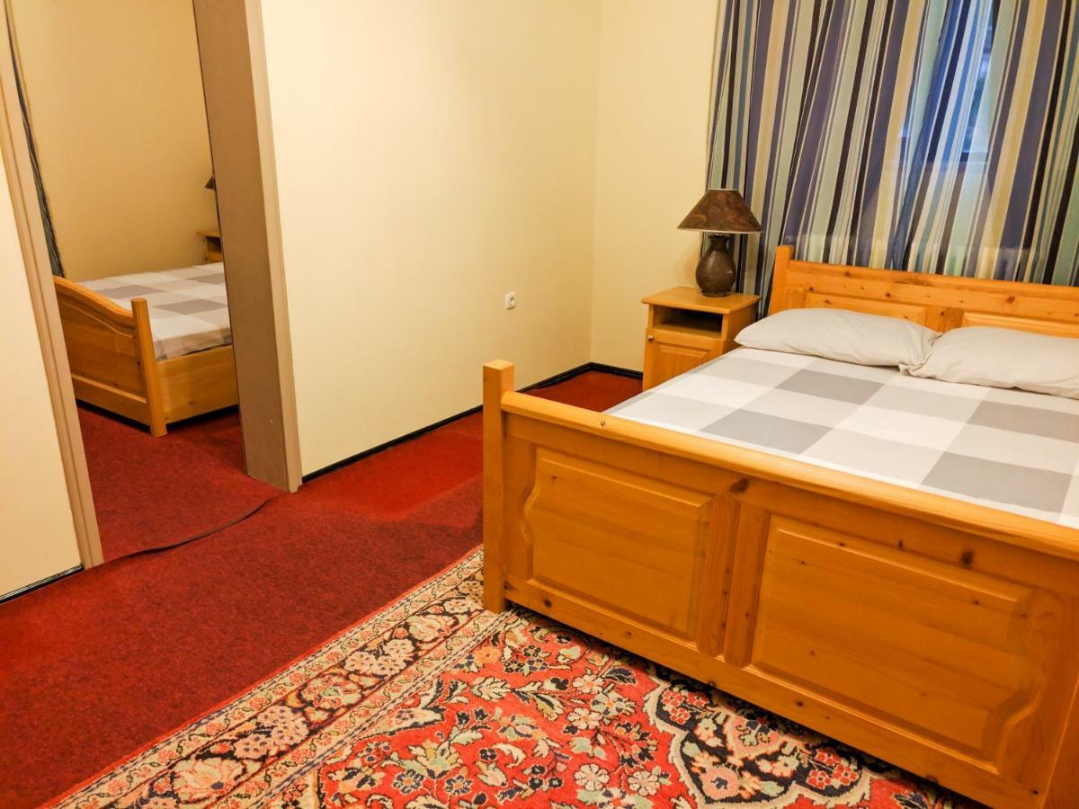 Motel Stecak Jajce Zewnętrze zdjęcie