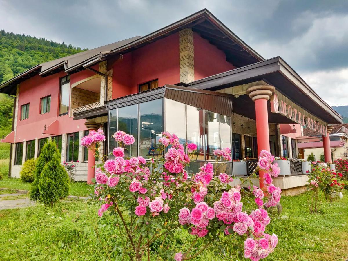 Motel Stecak Jajce Zewnętrze zdjęcie